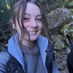 Meet your Posher, Cierra